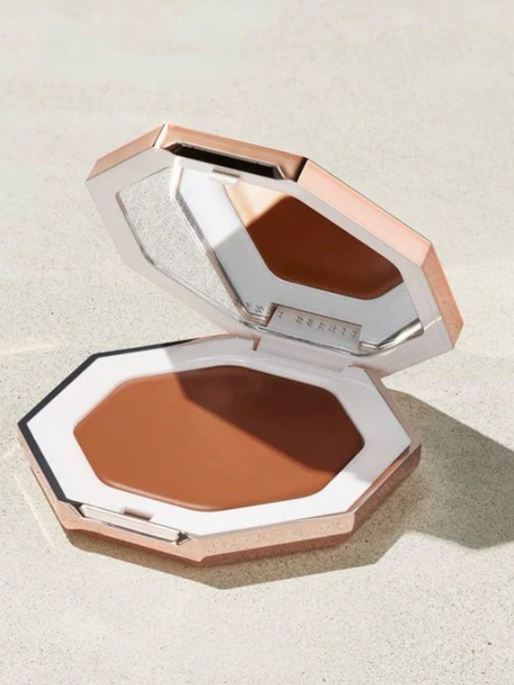Fenty Beauty, cheeks out, Hunnie Glaze